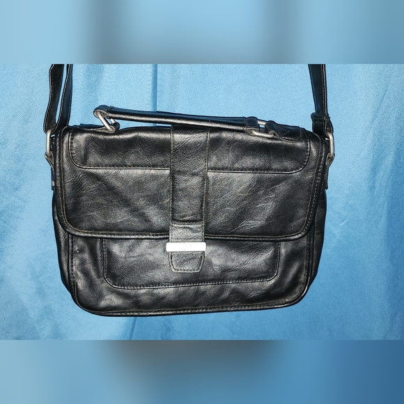 Volcom Purse - Picture 5 of 5